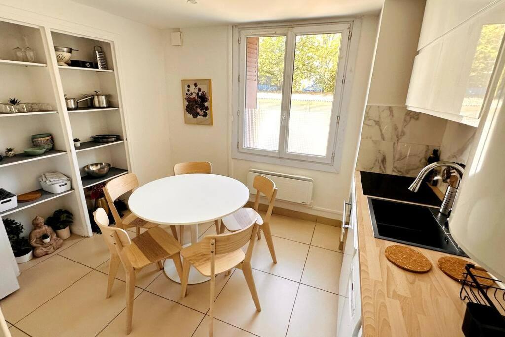 Appartement 3 Chambres + Parking A Lyon 7 Exterior photo